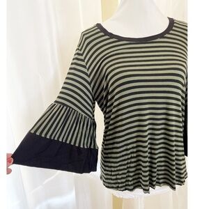 Bell sleeves Blouse Cha Cha Vente